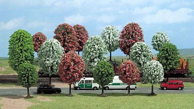 BUSCH 6584 — Весенние деревья (16 шт, ~40—70 мм), 1:100—1:200