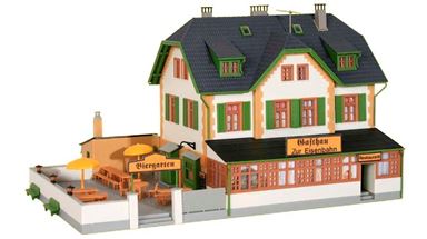 KIBRI 38197 — Пивной ресторан «Gaststätte zur Eisenbahn», 1:87
