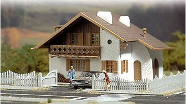 BUSCH 6009 — Садовая ограда с воротами (~1000 мм), 1:87