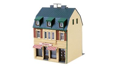 AUHAGEN 12248 — Двухэтажный дом с мансардой и магазином «Metzgerei», 1:87—1:120