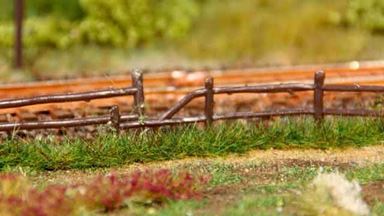 HEKI 1811 — Трава зелёная летняя (10 полосок ~6 × 100 мм), 1:35—1:120, сделано в Германии