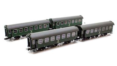 PIKO 58268 — Пассажирские вагоны «Gastarbeiter» (4 шт.), H0, IV, DB
