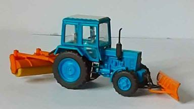 RUSAM-МТЗ-82 — Трактор Беларусь МТЗ-82 с отвалом и щёткой, 1:87, 1974, СССР