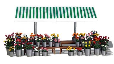 BUSCH 1072 — Цветочный рыночный торговый прилавок (зонты, столы, горшки и 200 цветов), 1:87