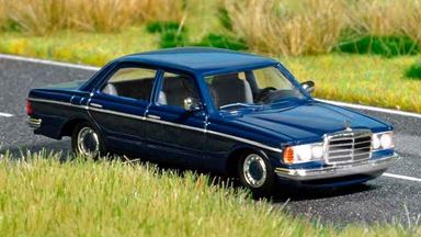 BUSCH 5661 — Автомобиль Mercedes-Benz® W 123 (свет), 1:87