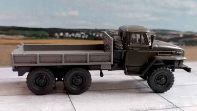 RUSAM-URAL-4320-10-950 — Автомобиль УРАЛ тягач (балластный) низкий борт (серый), 1:87, 1977, СССР