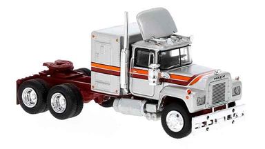 BREKINA 85806 — Автомобиль Mack® RS 700 (серебристый металлик), 1:87, 1966