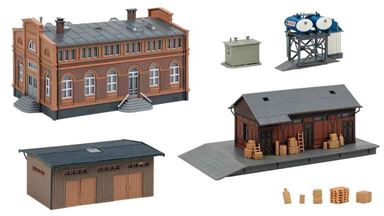 FALLER 190088 — Грузовой склад (набор строений и аксессуаров) (302 детали), 1:87, 1946—1977