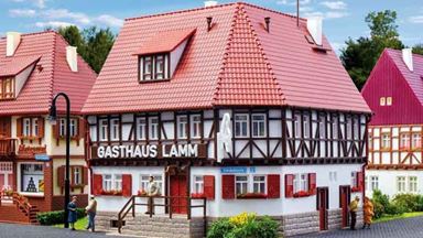 VOLLMER 43645 — Гостиница «Gasthaus Lamm», 1:87