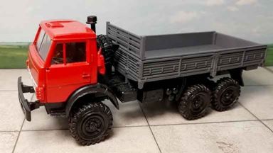 RUSAM-KABAZ-4310-10-250 — Автомобиль КабАЗ (красный) низкий борт (серый), 1:87, 1979, СССР